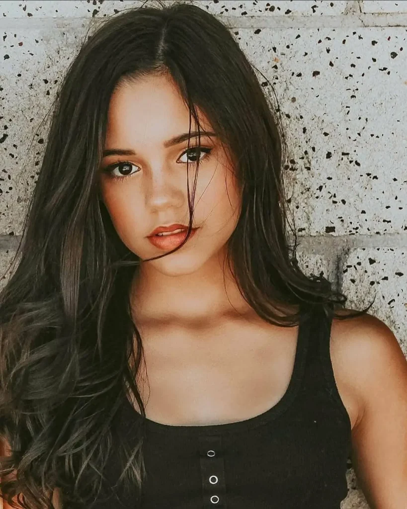 Jenna Ortega Bio - Age, Net Worth, Income & Career Highlights